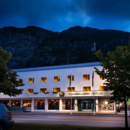 Sunndalsora Hotell エクステリア 写真
