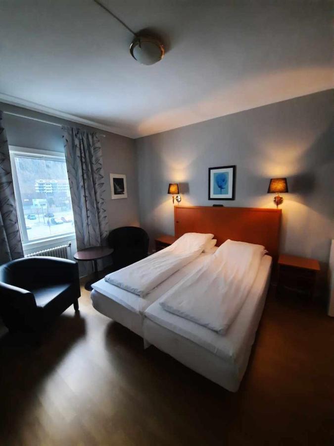 Sunndalsora Hotell エクステリア 写真