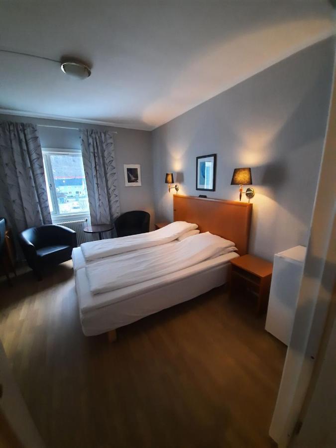 Sunndalsora Hotell エクステリア 写真